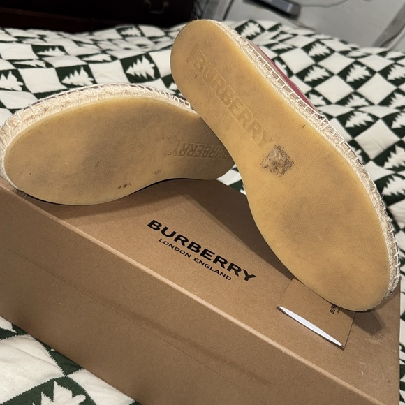 BURBERRY - Picture 5 of 6